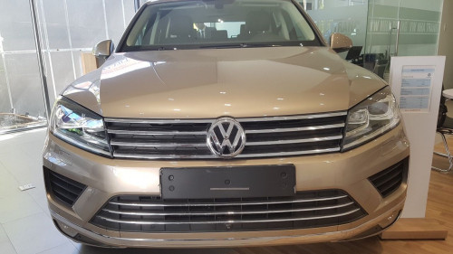 Volkswagen Touareg   AT  2016 - Cần bán Volkswagen Touareg AT đời 2016, xe nhập