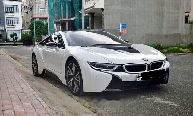 BMW i8   2014 - Cần bán lại xe BMW i8 2014, màu trắng, nhập khẩu nguyên chiếc