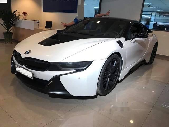 BMW i8   2014 - Cần bán lại xe BMW i8 2014, màu trắng, nhập khẩu nguyên chiếc