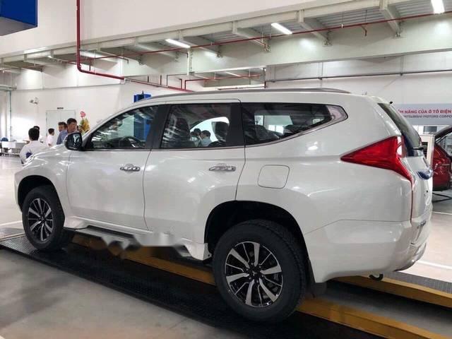 Mitsubishi Pajero   4x2 AT  2018 - Bán Mitsubishi Pajero 4x2 AT năm sản xuất 2018, màu trắng