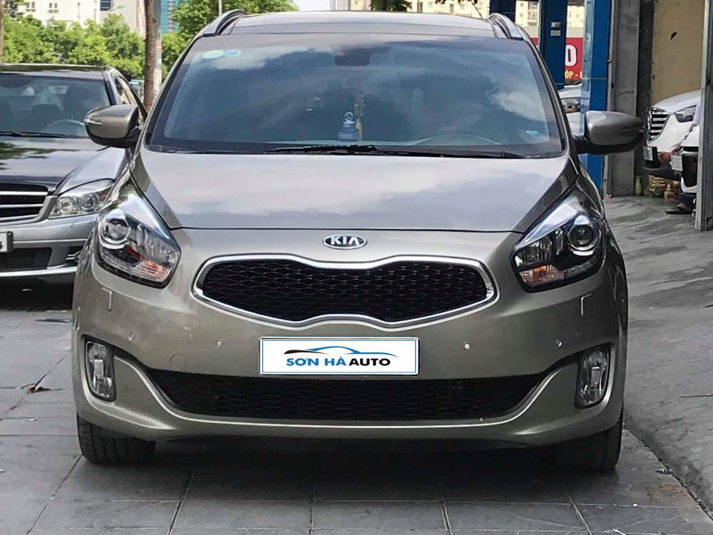 Kia Rondo 2.0GATH 2015 - Cần bán Kia Rondo 2.0 Gath sản xuất 2015, màu đen, 615 triệu