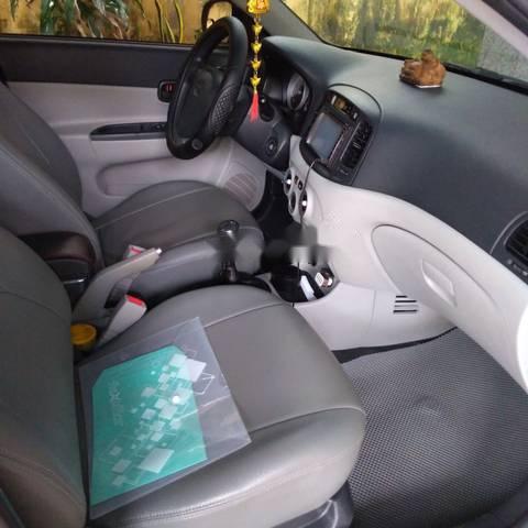 Hyundai Verna 2010 - Bán xe Hyundai Verna sản xuất năm 2010, màu bạc giá cạnh tranh