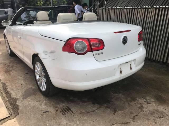 Volkswagen Eos 2006 - Bán xe Volkswagen Eos đời 2006, màu trắng, nhập khẩu, giá chỉ 580 triệu