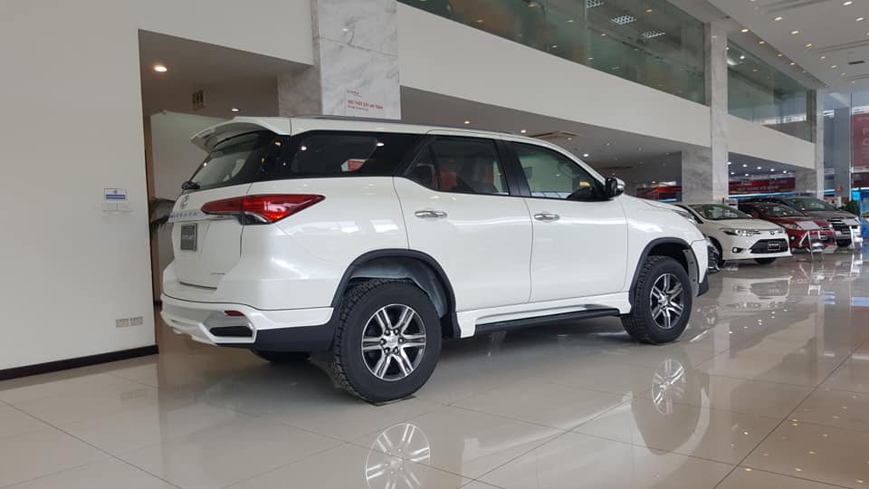 Toyota 4 Runner 2.4G 2018 - Toyota 4 Runner 2.4G 2018, màu trắng, giao ngay, hỗ trợ vay tới 90%