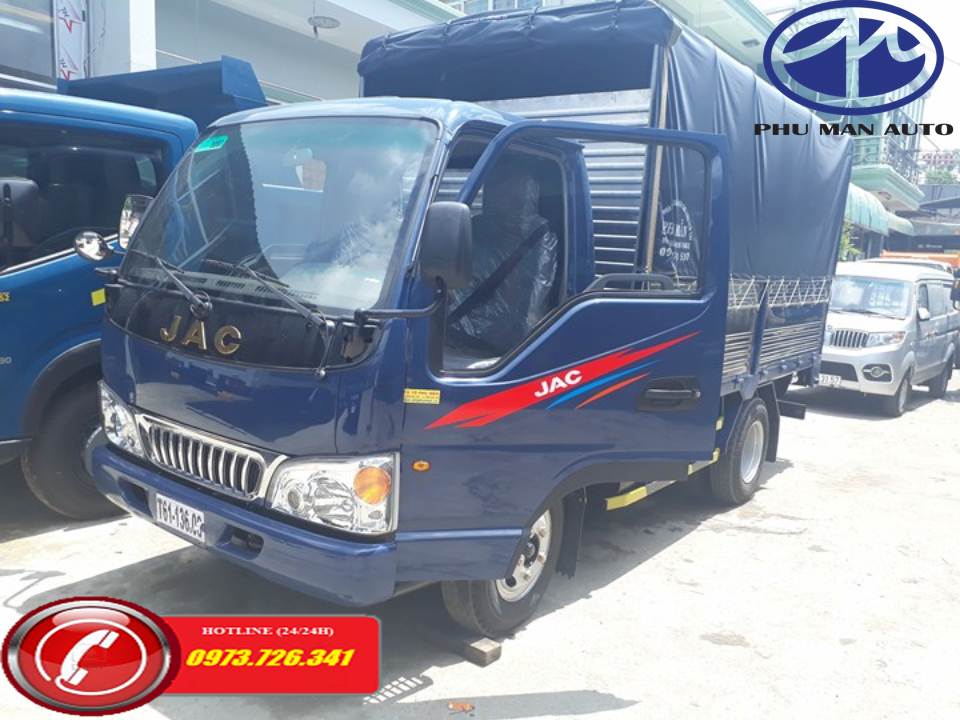 2018 - Cần bán xe JAC HFC đời 2018, màu xanh lam, nhập khẩu nguyên chiếc