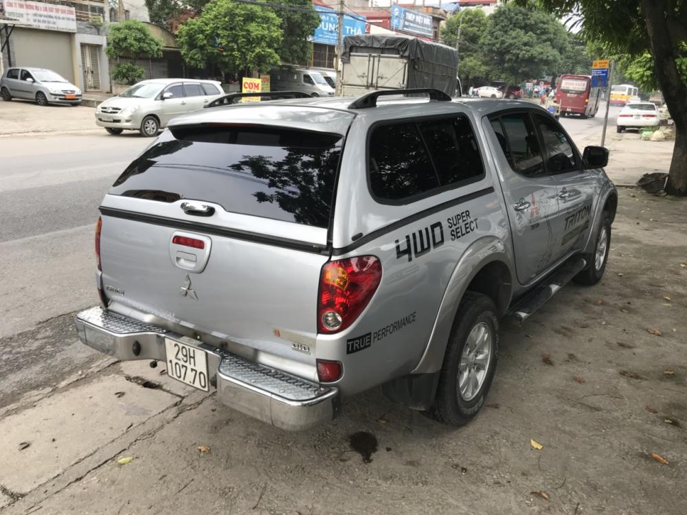 Mitsubishi Triton 2009 - Bán xe Mitsubishi Triton đời 2009, máy dầu, số sàn, 2 cầu. Xe đẹp, máy nguyên ngon