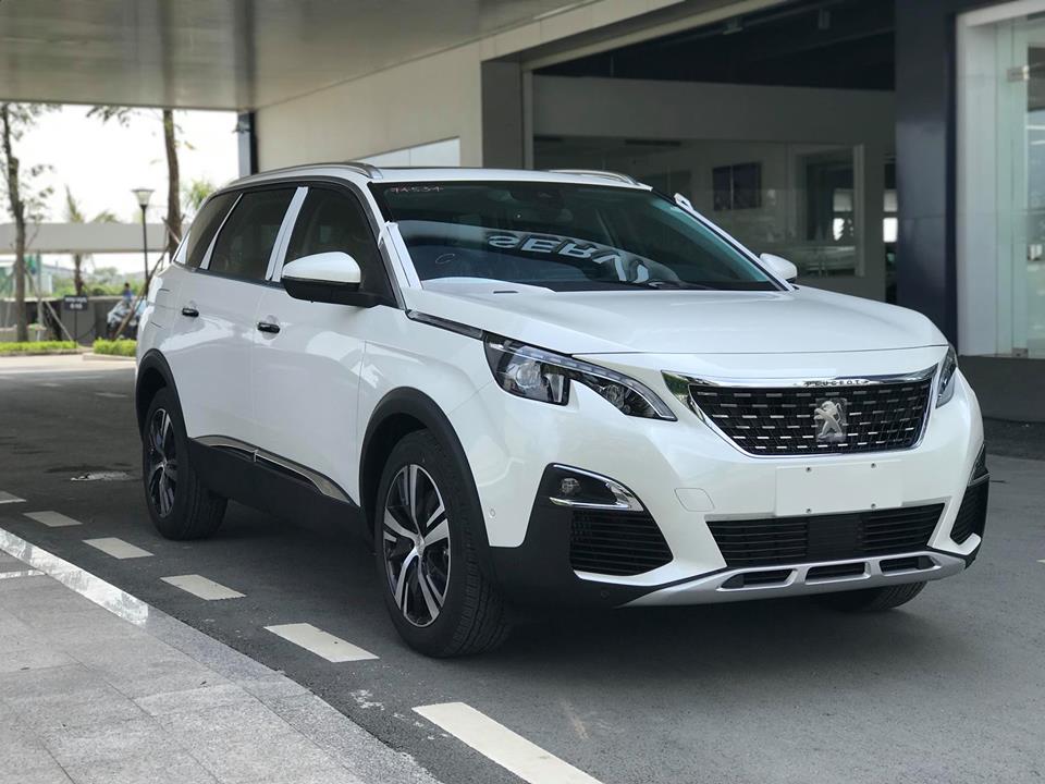 Peugeot 3008 2018 - Cần bán xe Peugeot 3008 2018, màu trắng