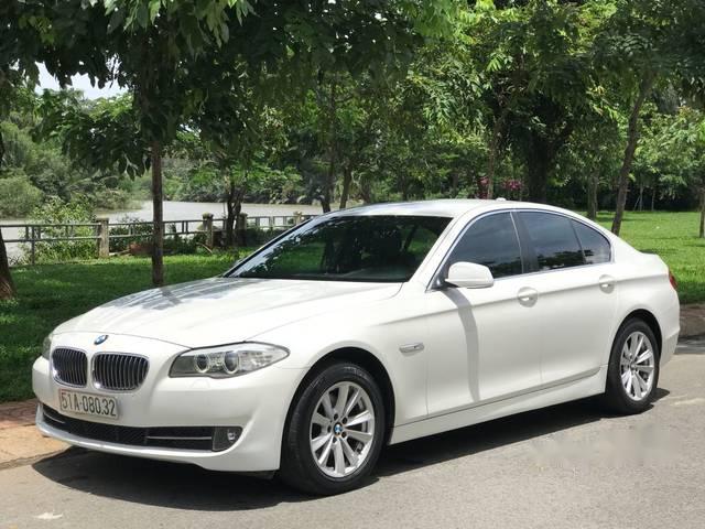 BMW 5 Series 523i   2010 - Bán ô tô BMW 523i 2010, màu trắng, xe nhập số tự động giá cạnh tranh