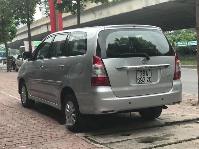 Toyota Innova MT 2013 - Tôi cần bán Innova Sx 2013, số sàn