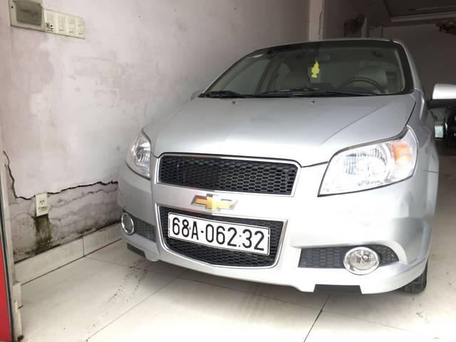 Chevrolet Aveo LT  2002 - Bán Chevrolet Aveo LT sản xuất 2002, màu bạc  