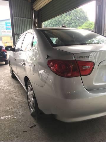 Hyundai Elantra 2009 - Bán Hyundai Elantra sản xuất 2009, màu bạc, giá tốt