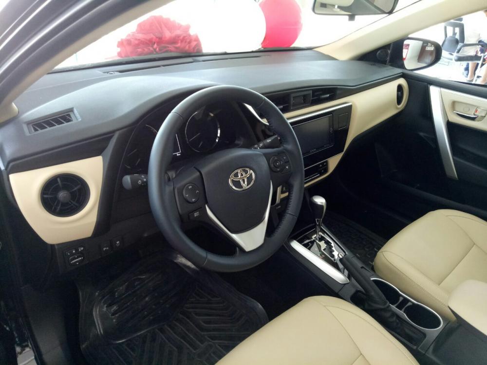 Toyota Corolla altis 1.8G 2018 - Cần bán xe Toyota Corolla Altis 1.8G sản xuất năm 2018, màu đen