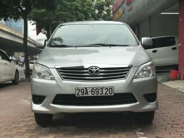 Toyota Innova MT 2013 - Tôi cần bán Innova Sx 2013, số sàn