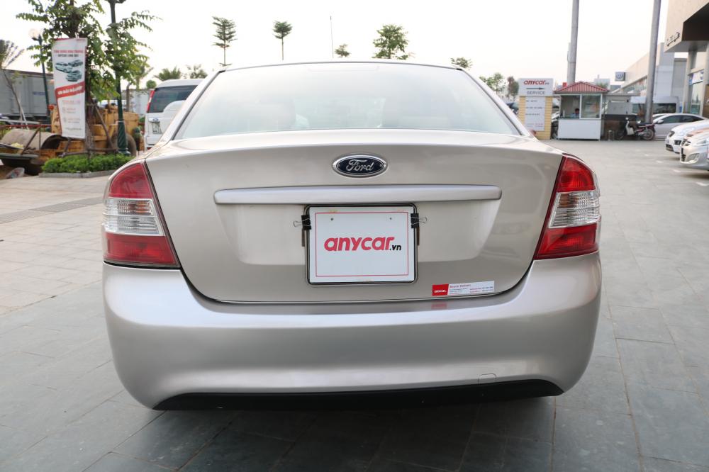 Ford Focus 1.8 MT 2011 - Bán Ford Focus 1.8 MT sản xuất năm 2011, màu kem (be), giá tốt