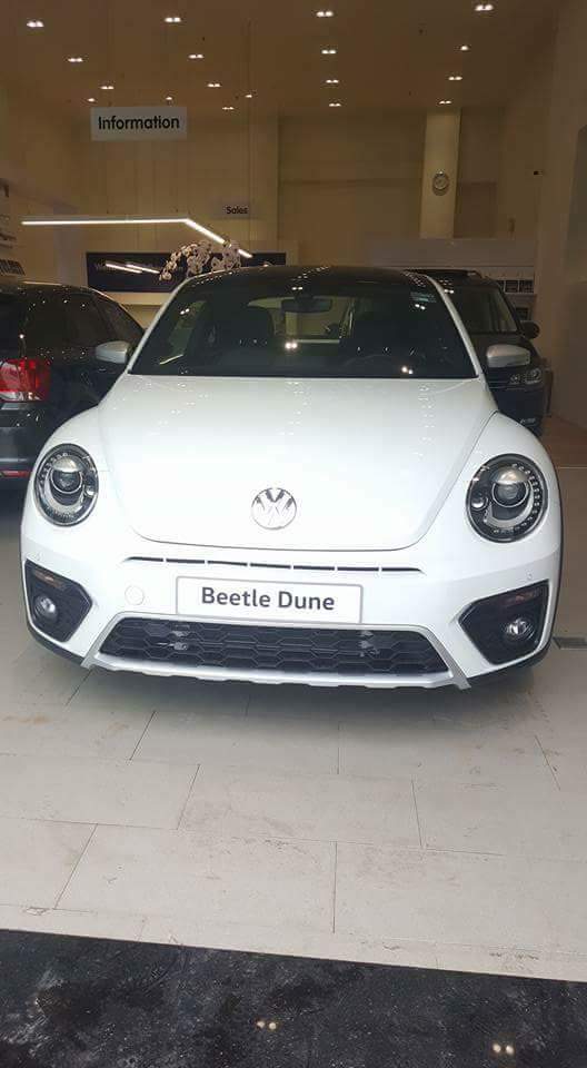 Volkswagen New Beetle 2018 - Cần bán xe Volkswagen New Beetle 2018, màu trắng, nhập khẩu nguyên chiếc