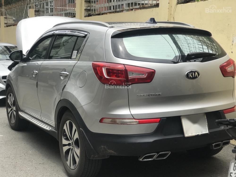 Kia Sportage 2.0 AT 2013 - Cần bán xe Kia Sportage 2.0 AT sản xuất năm 2013, màu bạc, xe nhập