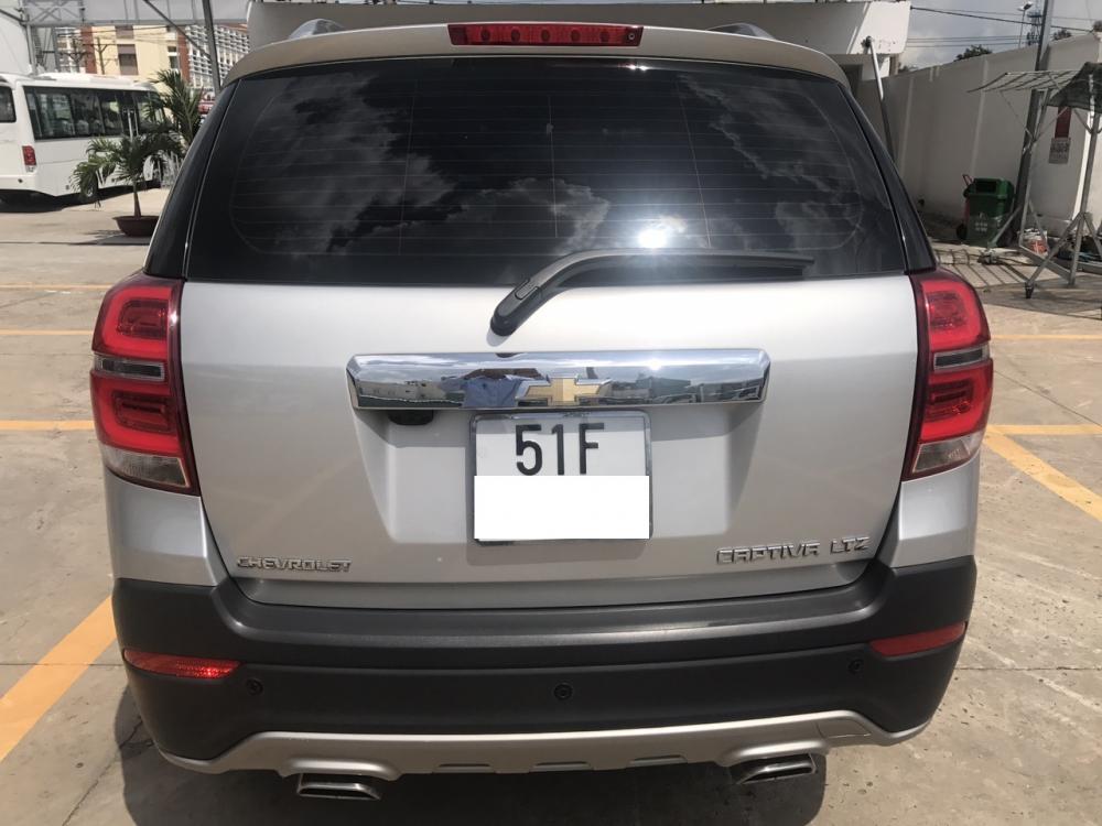 Chevrolet Captiva 2015 - Bán ô tô Chevrolet Captiva 2015, màu bạc, xe nhập chỉ cần 200tr có xe