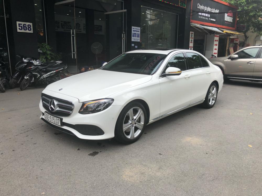 Mercedes-Benz E class E250 2016 - Mercedes E250 năm sản xuất 2016, màu trắng