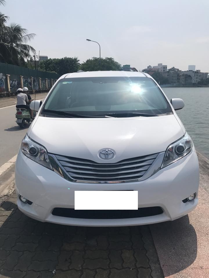 Toyota Sienna LE 3.5 AT FWD 2011 - Bán xe Toyota Sienna LE 2011 màu trắng nhập khẩu Mỹ