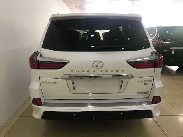 Lexus LX 570 Super Sport  2016 - Bán Lexus LX Super Sport sản xuất 2016, màu trắng, nhập khẩu nguyên chiếc Trung Đông