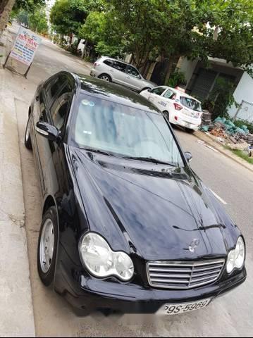 Mercedes-Benz C class 2002 - Bán Mercedes đời 2002, màu đen, 225 triệu