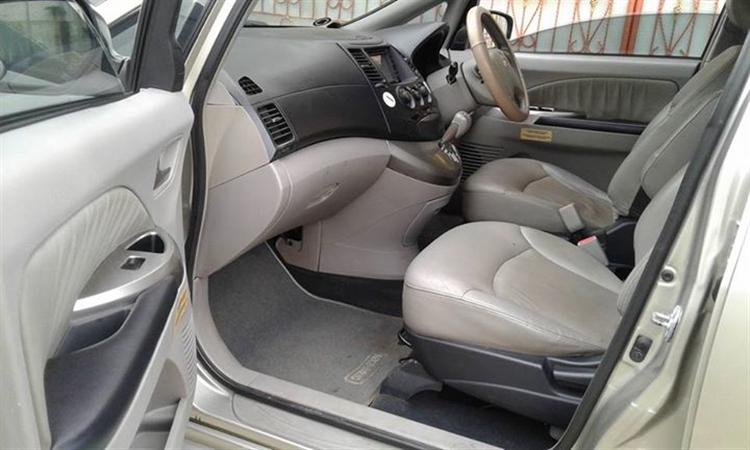 Mitsubishi Grandis 2.4AT -   cũ Trong nước 2005 - Mitsubishi Grandis 2.4AT - 2005 Xe cũ Trong nước