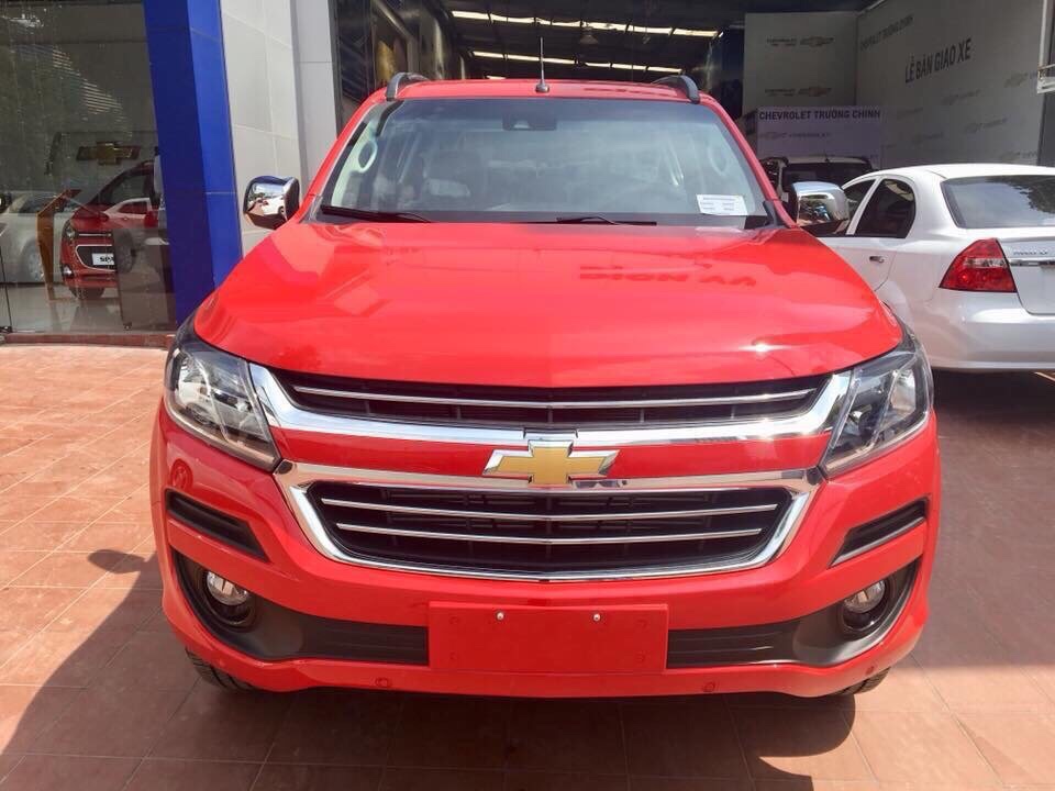 Chevrolet Blazer Mới  Trail VGT 2018 - Xe Mới Chevrolet Trailblazer VGT 2018