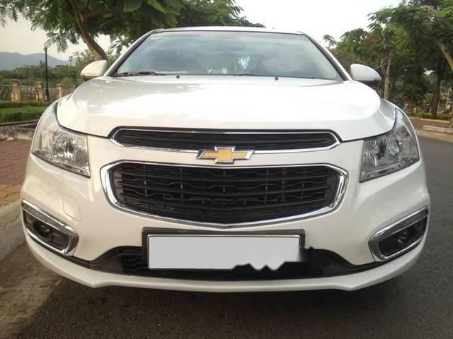 Chevrolet Cruze 2016 - Cần bán Chevrolet Cruze 2016, màu trắng như mới, giá chỉ 415 triệu