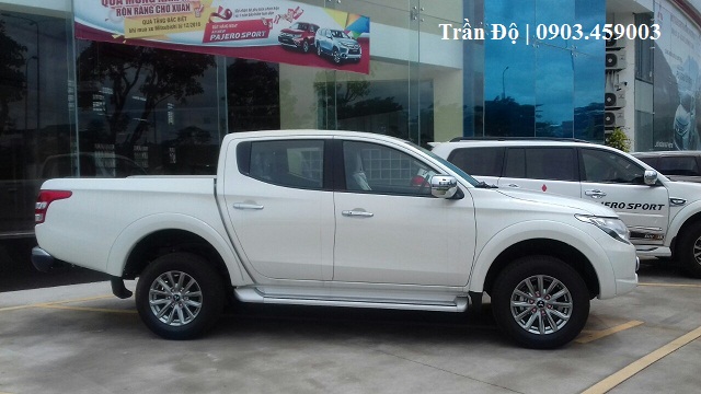 Mitsubishi Triton 4x2 AT MIVEC 2018 - Cần bán Mitsubishi Triton 4x2 AT MIVEC đời 2018, xe nhập, 685tr