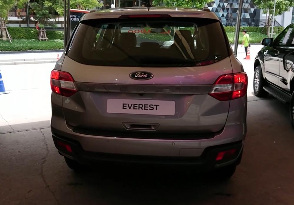 Ford Everest Trend 2.2L 4X2 AT 2018 - Bán Ford Everest Trend 2.0L 4X2 AT sản xuất năm 2018, nhập khẩu nguyên chiếc, xe giao tháng 9, hotline: 0938.516.017