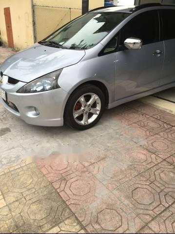 Mitsubishi Grandis 2008 - Cần bán xe Mitsubishi Grandis đời 2008, màu bạc xe gia đình, giá chỉ 389 triệu