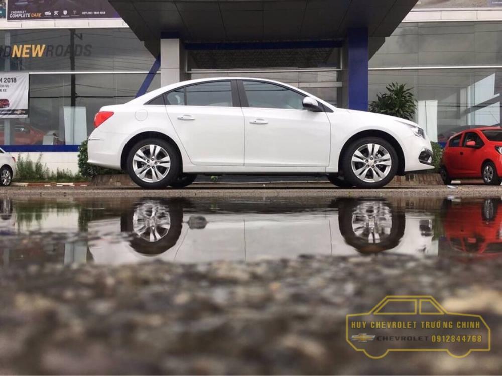 Chevrolet Cruze LT 2018 - Bán Chevrolet Cruze mới giá sốc trong tháng, tư vấn chuyên nghiệp, hỗ trợ trả góp toàn quốc