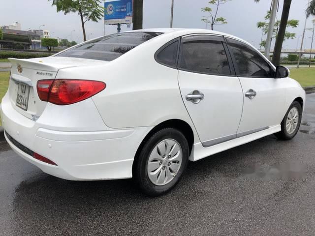 Hyundai Avante   2011 - Cần bán gấp Hyundai Avante đời 2011, màu trắng