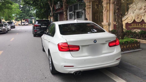 BMW 3 Series  2.0 AT  2016 - Bán BMW 3 Series 2.0 AT đời 2016, màu trắng, xe nhập