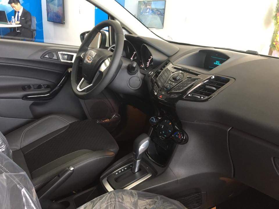 Ford Fiesta 1.0L Ecoboost AT  2018 - Bán xe Ford Fiesta Titanium & Sport 2018, KM: BHVC, phim, camera, lót sàn,.. LH: 0918889278 để được tư vấn về xe