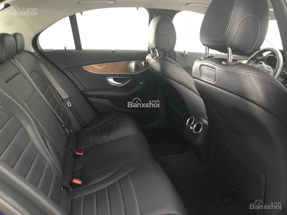 Mercedes-Benz C class C250 Exclusive 2017 - Cần bán xe Mercedes C250 Exclusive sản xuất 2017, màu xanh đen, xe cũ đã qua sử dụng