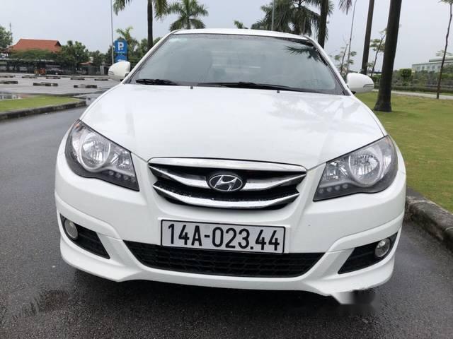 Hyundai Avante   2011 - Cần bán gấp Hyundai Avante đời 2011, màu trắng