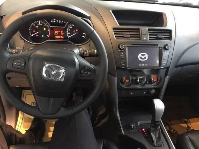 Mazda BT 50  2.2 AT 2018 - Bán Mazda BT 50 2018, màu trắng, 679 triệu
