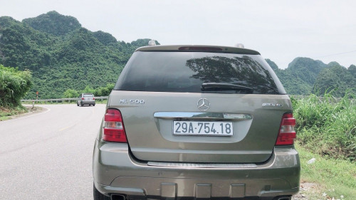 Mercedes-Benz M class 500  5.0 AT  2005 - Cần bán Mercedes 500 5.0 AT đời 2006, giá chỉ 510 triệu