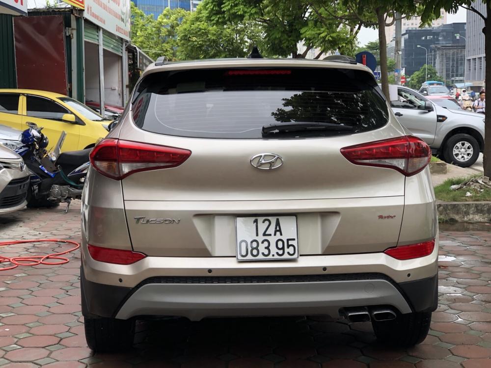 Hyundai Tucson 1.6 Tubor 2017 - Cần bán Hyundai Tucson 1.6 Tubor năm 2017, màu vàng