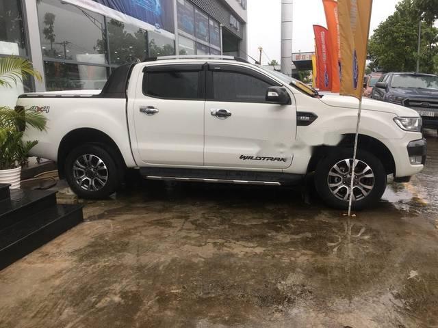 Ford Ranger Wildtrak 3.2L 2015 - Cần bán xe Ford Ranger Wildtrak 3.2L sản xuất năm 2015, màu trắng 