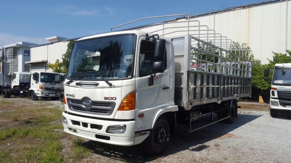 Hino 500 Series   2018 - Bán xe Hino 6.4 tấn thùng mui bạt 6,7 m