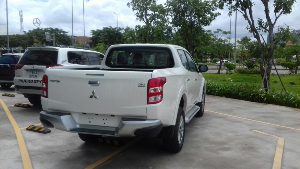 Mitsubishi Triton 4x2 AT MIVEC 2018 - Cần bán Mitsubishi Triton 4x2 AT MIVEC đời 2018, xe nhập, 685tr