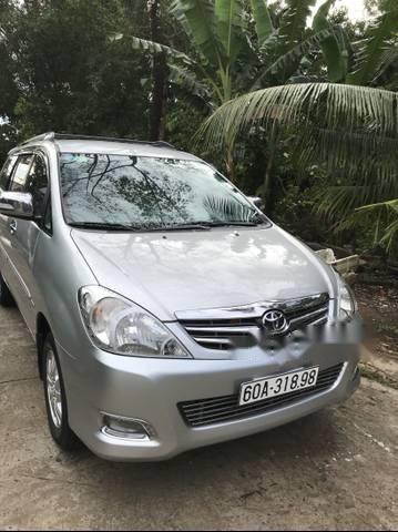 Toyota Innova 2009 - Bán Toyota Innova năm 2009, màu bạc, xe đẹp long lanh