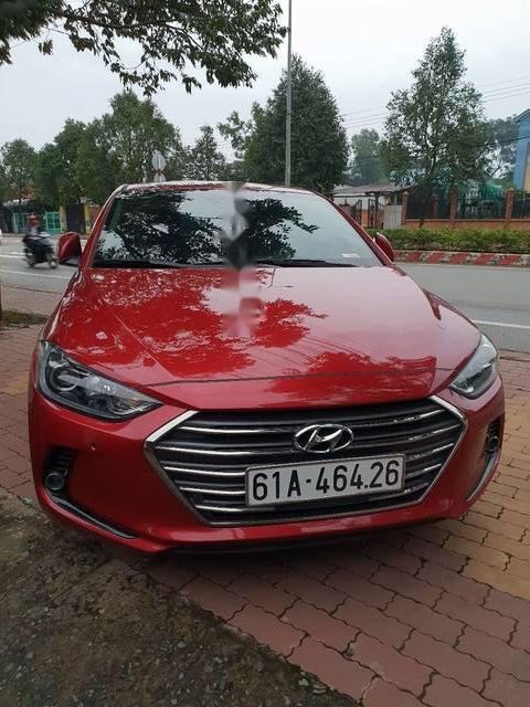 Hyundai Elantra 2018 - Cần bán gấp Hyundai Elantra 2018, màu đỏ