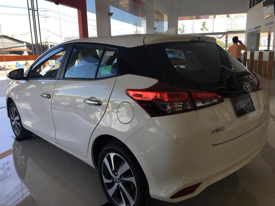 Toyota Yaris 1.5G CVT 2018 - Bán xe Toyota Yaris 1.5G CVT nhập khẩu, hỗ trợ vay 90% giá trị xe. LH: 0912493498