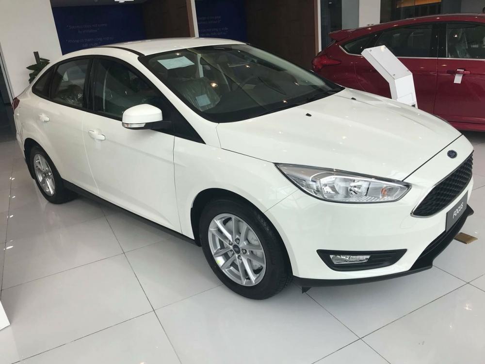 Ford Focus Sport 2018 - Bán xe Ford Focus Sport 2018 giá tốt, giao ngay