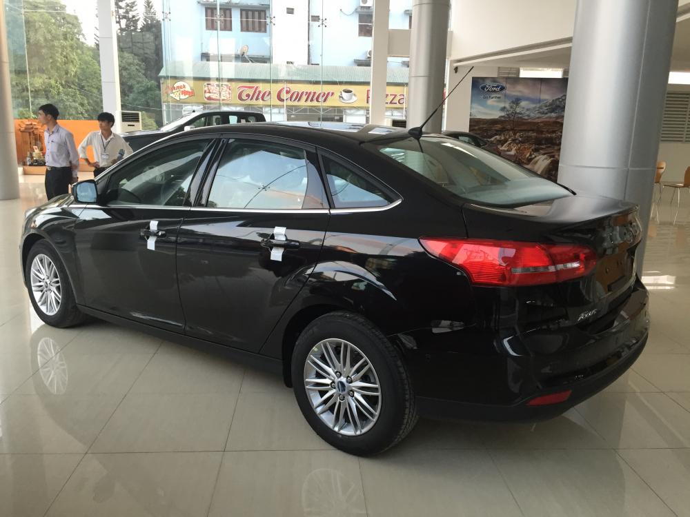 Ford Focus 1.5 Ecoboost 2018 - Phú Thọ Ford bán Focus 1.5 Ecoboost full options, 555 triệu, hỗ trợ trả góp 80%. LH 0974286009