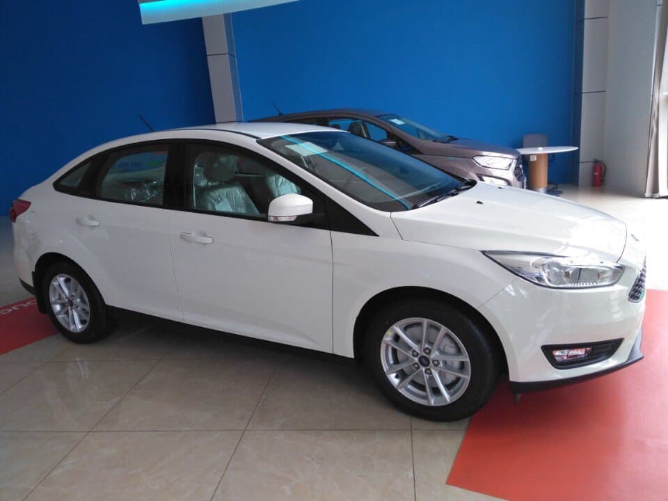 Ford Fiesta 1.0L Ecoboost AT  2018 - Bán xe Ford Fiesta Titanium & Sport 2018, KM: BHVC, phim, camera, lót sàn,.. LH: 0918889278 để được tư vấn về xe