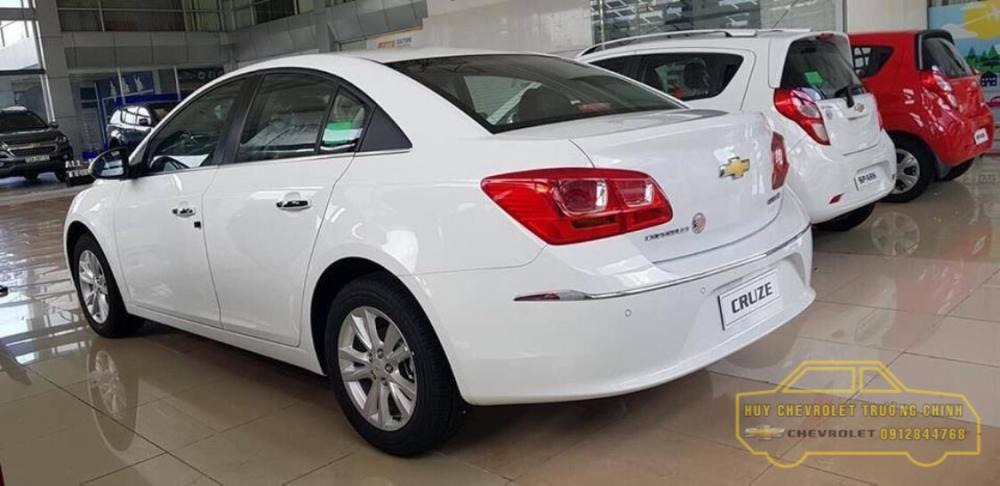 Chevrolet Cruze LT 2018 - Bán Chevrolet Cruze mới giá sốc trong tháng, tư vấn chuyên nghiệp, hỗ trợ trả góp toàn quốc